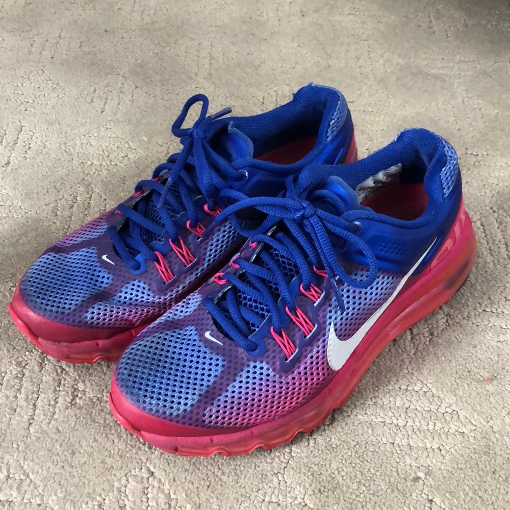 Women’s Nike Airmax Sneakers
